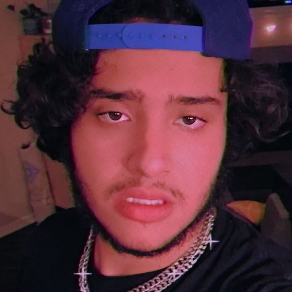 Meet your Posher, I’deal - Picture 1 of 1